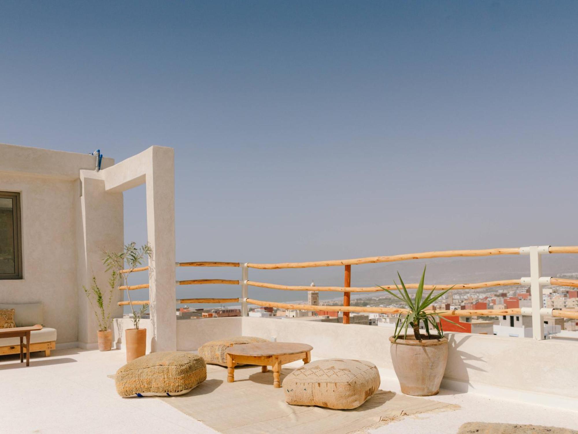Malibu Surf House Apartment Tamraght Bagian luar foto